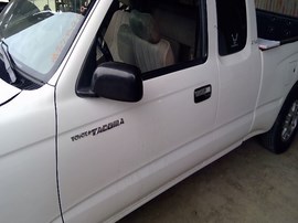 1999 TOYOTA TACOMA, WHITE, SR5, EXTD CAB, 2.4L, AT, 2WD.  Z25969